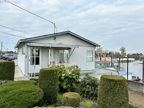 501 NE Bridgeton Road Portland OR 97211