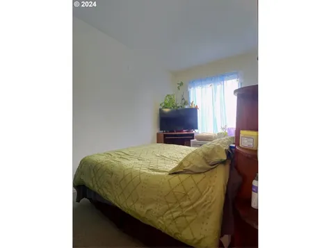 446 Se Port Avenue Lincoln City OR 97367