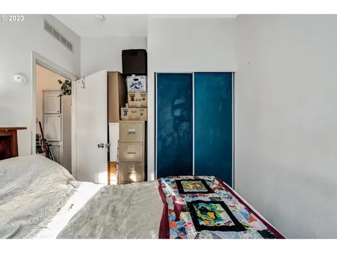 446 Se Port Avenue Lincoln City OR 97367