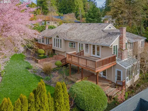 6798 Sw Canyon Drive Portland OR 97225