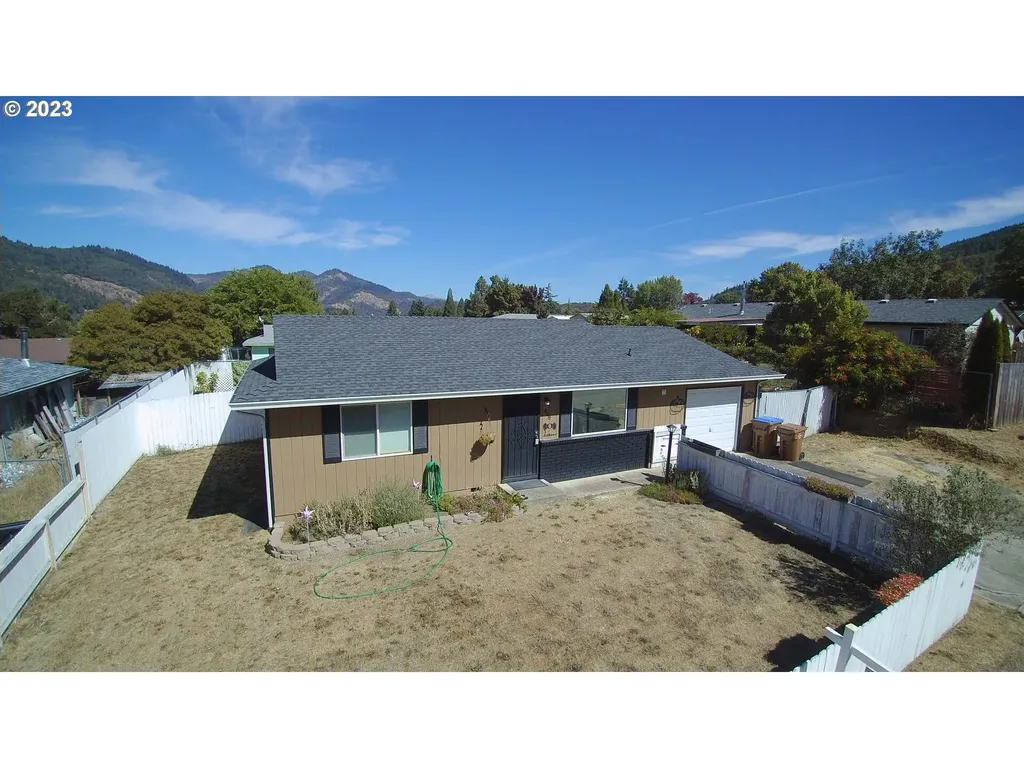 458 Donald Terrace Myrtle Creek OR 97457