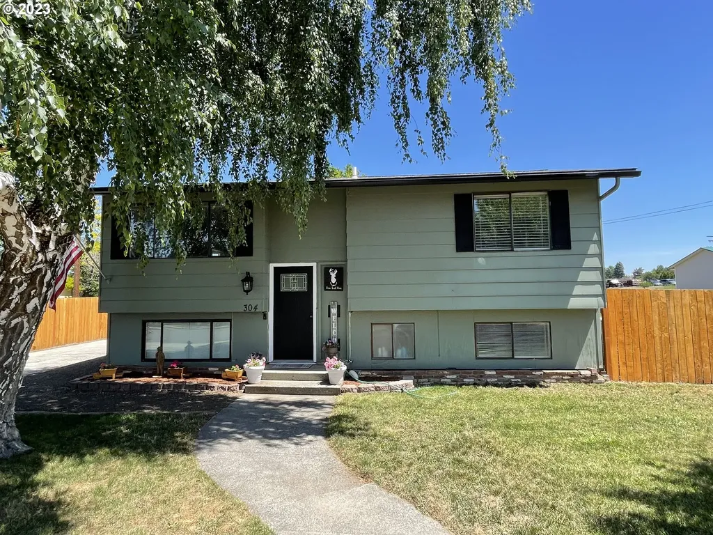 304 S King Avenue Goldendale WA 98620