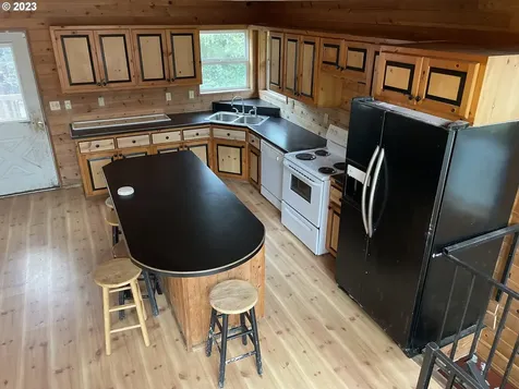 299 S Folsom Court Coquille OR 97423