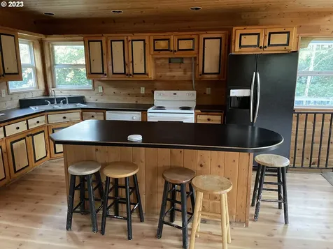 299 S Folsom Court Coquille OR 97423