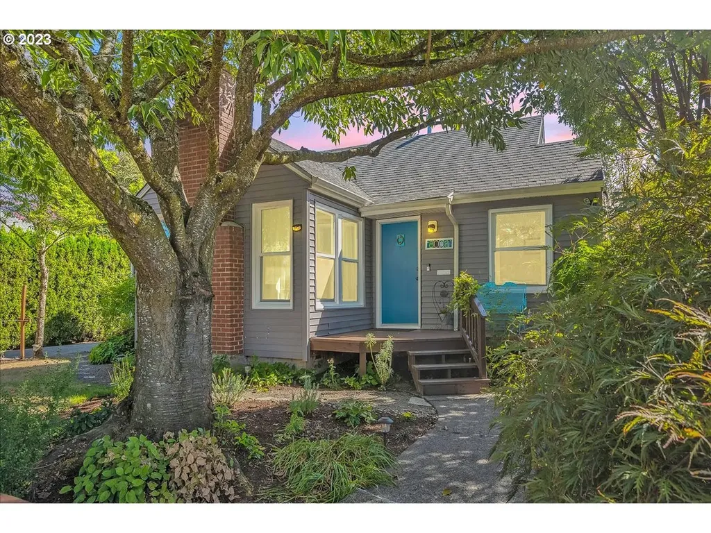 8008 Se Woodward Street Portland OR 97206