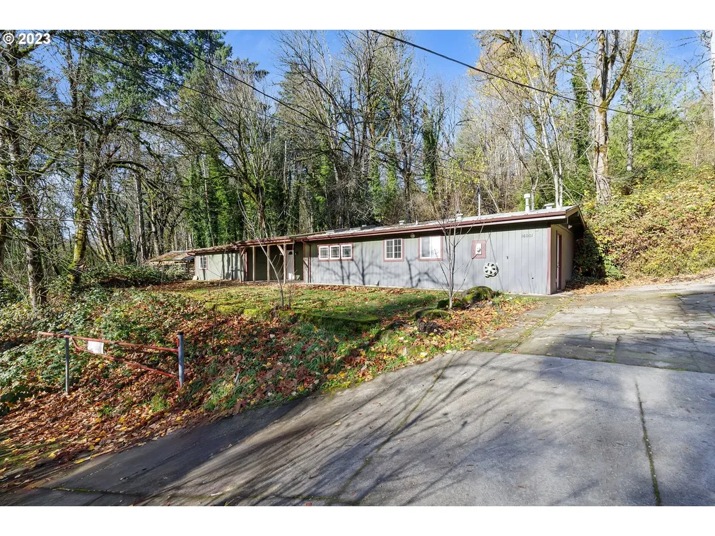 16001 S Neibur Road Oregon City OR 97045