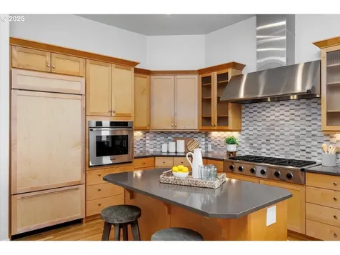 2732 NW Avocet Lane Portland OR 97229