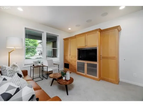2732 NW Avocet Lane Portland OR 97229