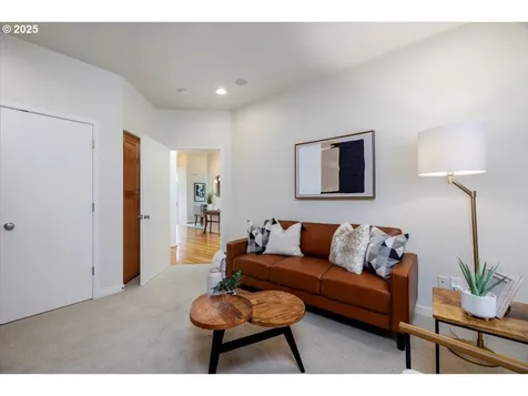 2732 NW Avocet Lane Portland OR 97229
