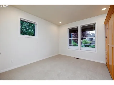 2732 NW Avocet Lane Portland OR 97229