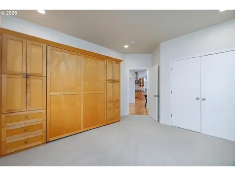 2732 NW Avocet Lane Portland OR 97229