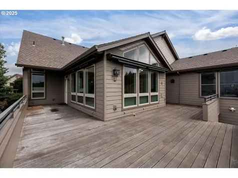 2732 NW Avocet Lane Portland OR 97229
