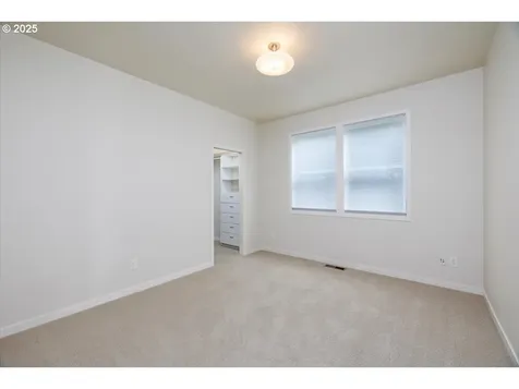 2732 NW Avocet Lane Portland OR 97229
