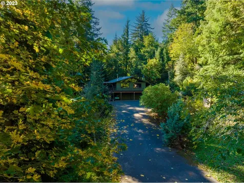 207 Laskey Road Reedsport OR 97467
