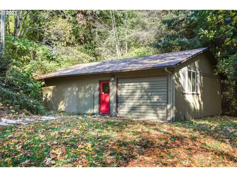 207 Laskey Road Reedsport OR 97467