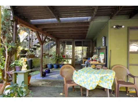 207 Laskey Road Reedsport OR 97467