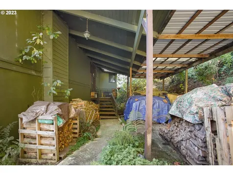 207 Laskey Road Reedsport OR 97467