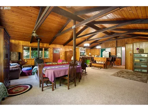 207 Laskey Road Reedsport OR 97467