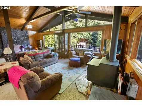 207 Laskey Road Reedsport OR 97467