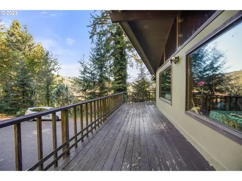 207 Laskey Road Reedsport OR 97467
