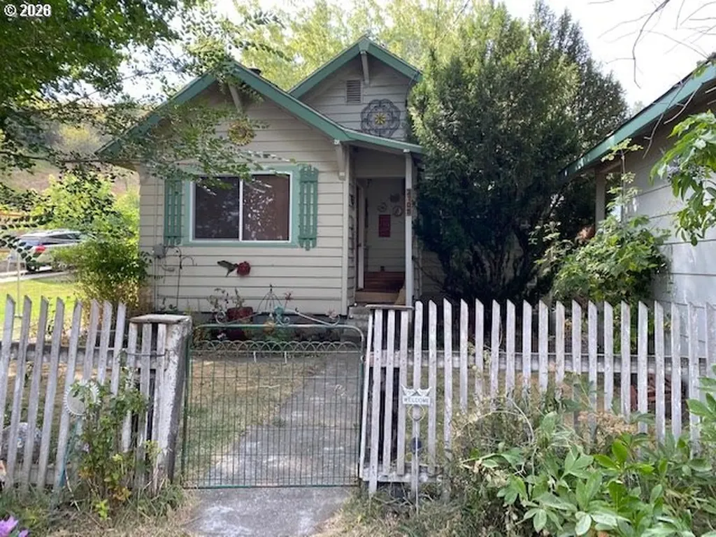 2708 Umatilla Street La Grande OR 97850