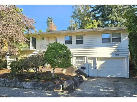 6810 Sw 15th Avenue Portland OR 97219