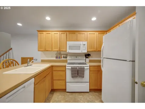 1622 SW Alexandria Street Mcminnville OR 97128
