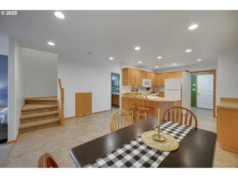 1622 SW Alexandria Street Mcminnville OR 97128