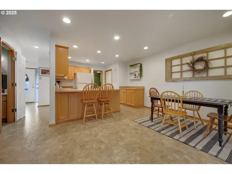 1622 SW Alexandria Street Mcminnville OR 97128