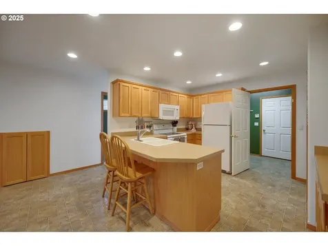 1622 SW Alexandria Street Mcminnville OR 97128