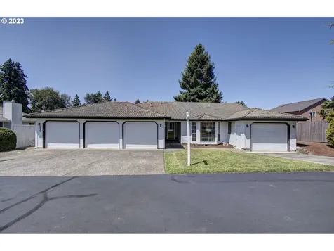 304 Nw 95th Circle Vancouver WA 98665