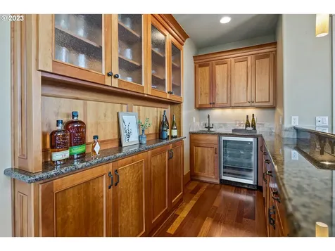 9929 Champoeg Road NE Aurora OR 97002