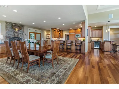 9929 Champoeg Road NE Aurora OR 97002