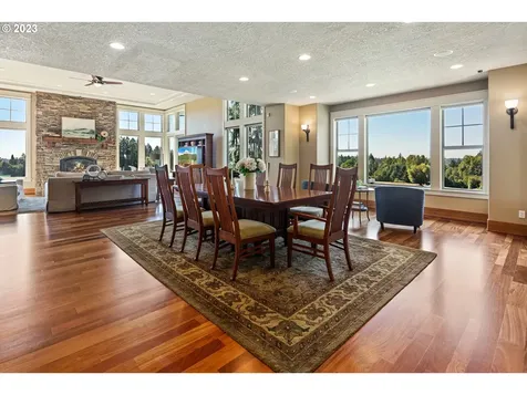 9929 Champoeg Road NE Aurora OR 97002