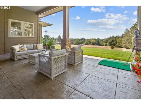 9929 Champoeg Road NE Aurora OR 97002