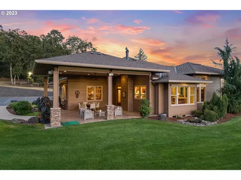 9929 Champoeg Road NE Aurora OR 97002
