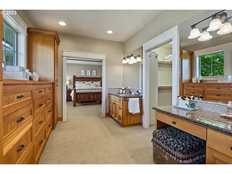 9929 Champoeg Road NE Aurora OR 97002