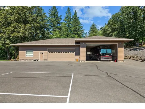 9929 Champoeg Road NE Aurora OR 97002