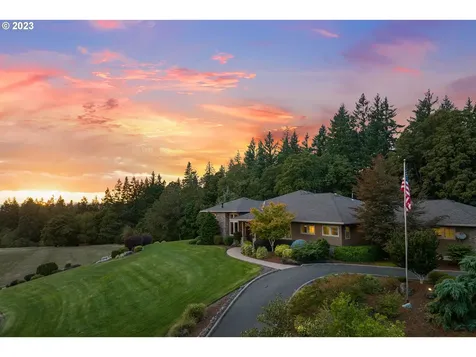 9929 Champoeg Road NE Aurora OR 97002