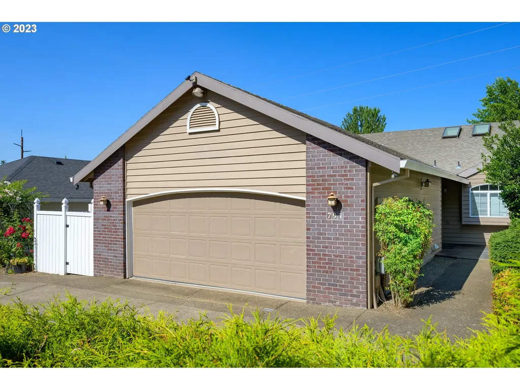 791 Nw Meadows Drive Mcminnville OR 97128