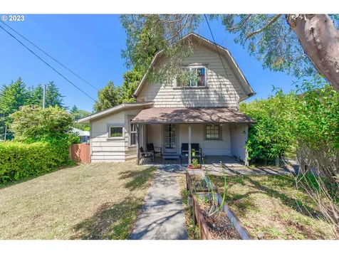 2158 N 14th Street Coos Bay OR 97420