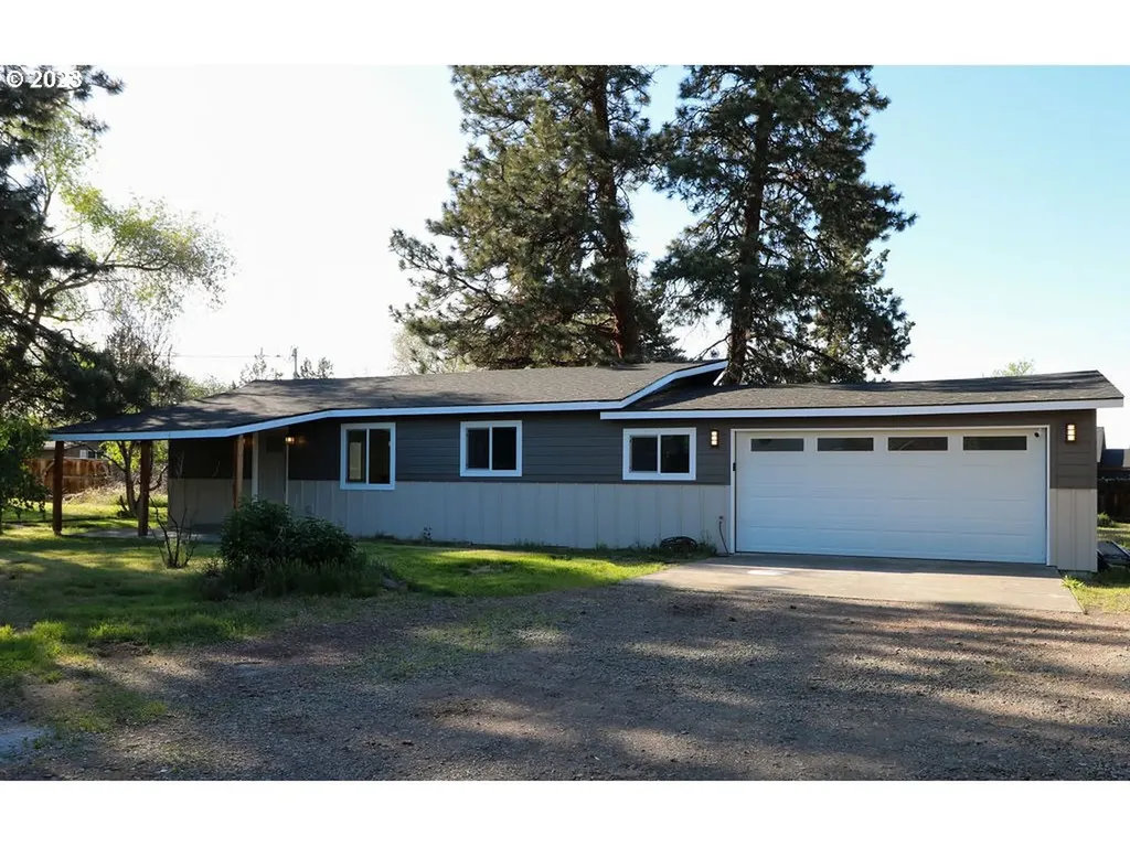2050 Sw 21st Street Redmond OR 97756