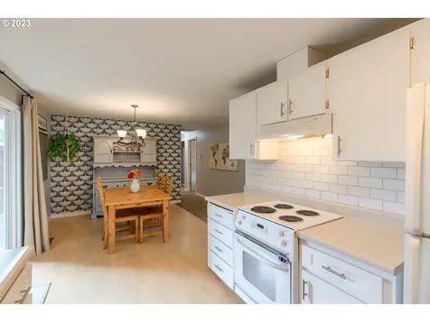 420 S Lincoln Street Newberg OR 97132