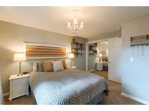 420 S Lincoln Street Newberg OR 97132