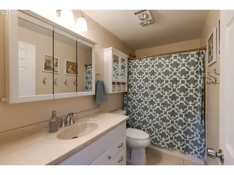 420 S Lincoln Street Newberg OR 97132