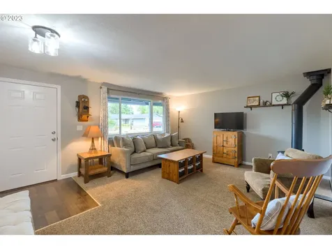 420 S Lincoln Street Newberg OR 97132