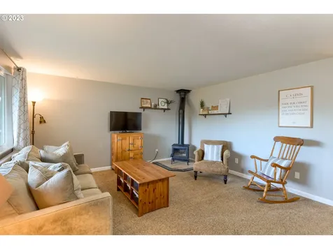 420 S Lincoln Street Newberg OR 97132