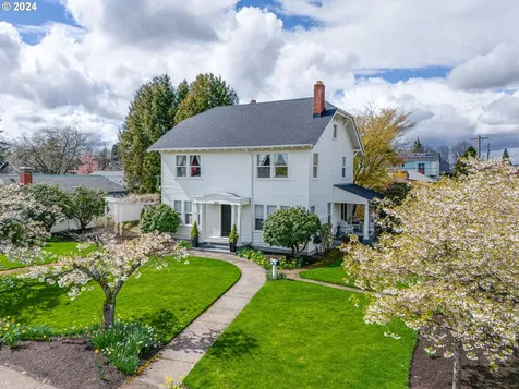 2605 Se 67th Avenue Portland OR 97206