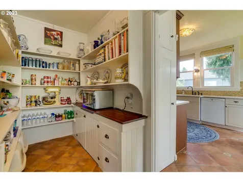 2605 Se 67th Avenue Portland OR 97206