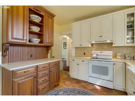 2605 Se 67th Avenue Portland OR 97206